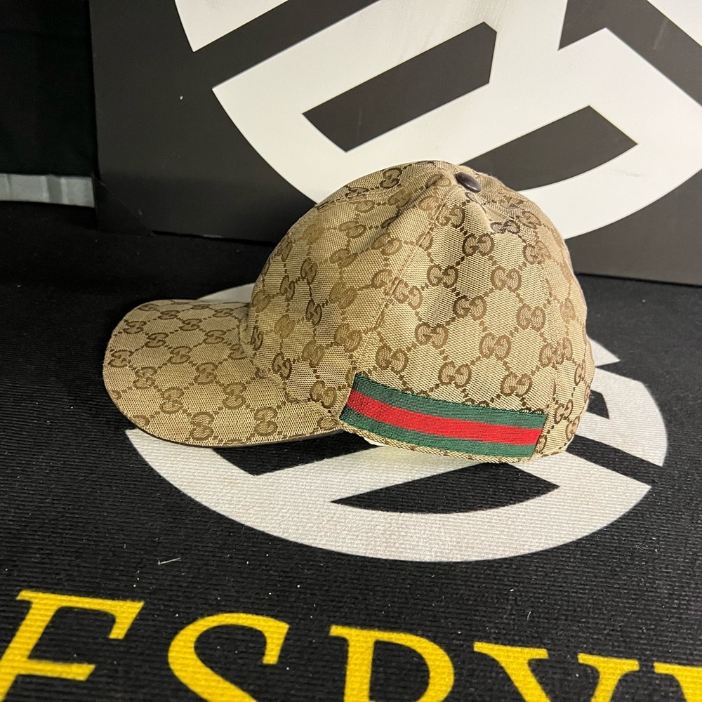 Gucci hat - Picture 2 of 9